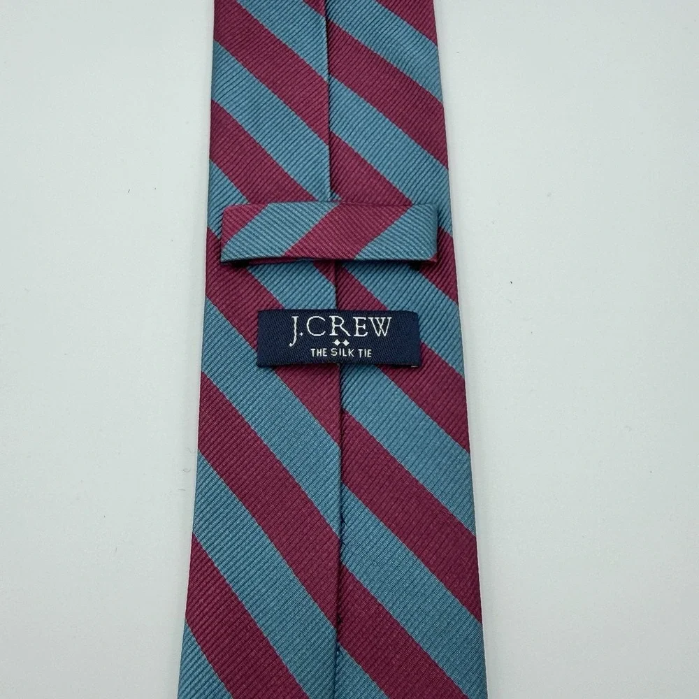 J. Crew 100% Silk Mens Necktie Teal Maroon Diagonal Stripe Business Office Sleek